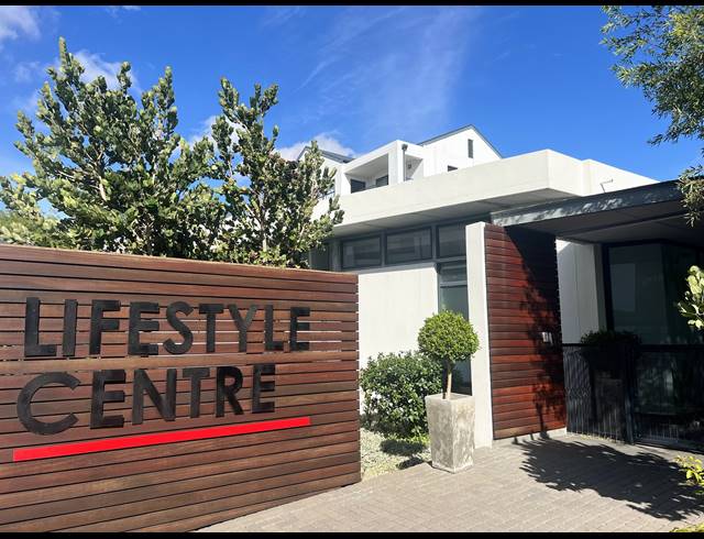 1 BEDROOM APARTMENT TO LET IN PARKLANDS